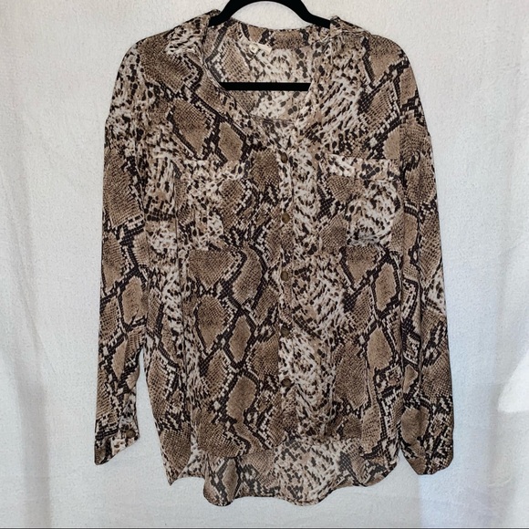 entro Tops - Entro button down snake skin top
